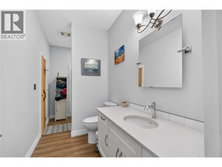 2715 Golf Course Drive Unit# #6. Blind Bay, British Columbia