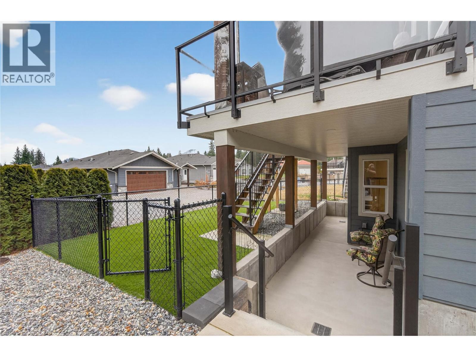 2715 Golf Course Drive Unit# #6. Blind Bay, British Columbia