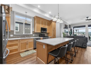 2715 Golf Course Drive Unit# #6. Blind Bay, British Columbia