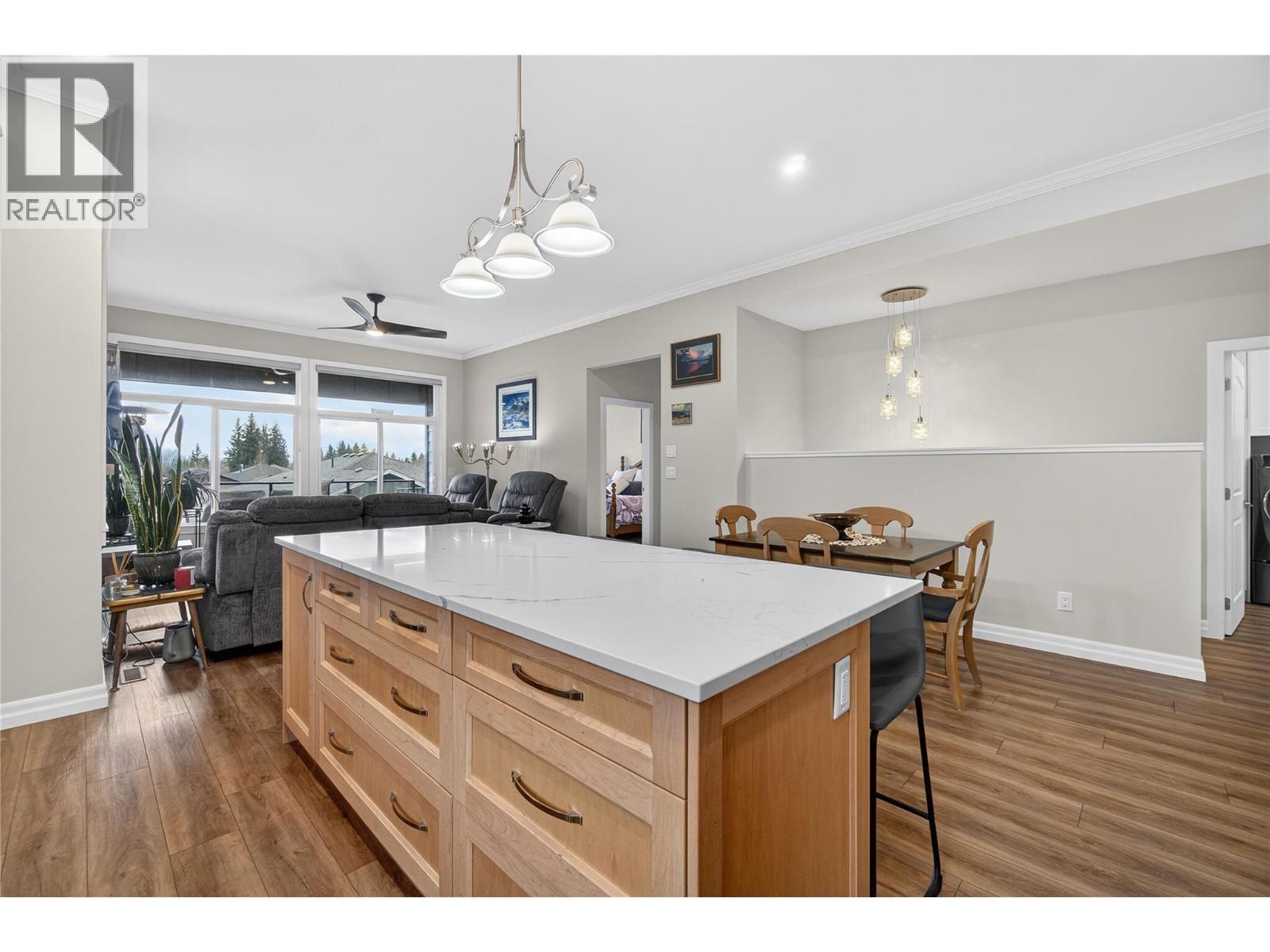 2715 Golf Course Drive Unit# #6. Blind Bay, British Columbia