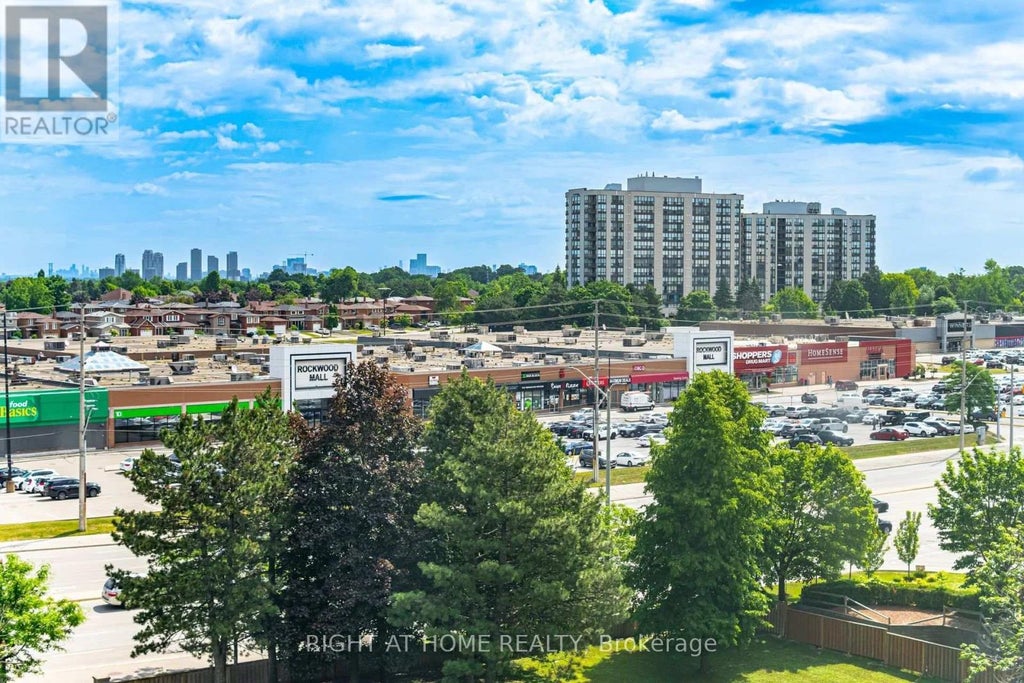208 - 1360 Rathburn Road E, Mississauga (rathwood)