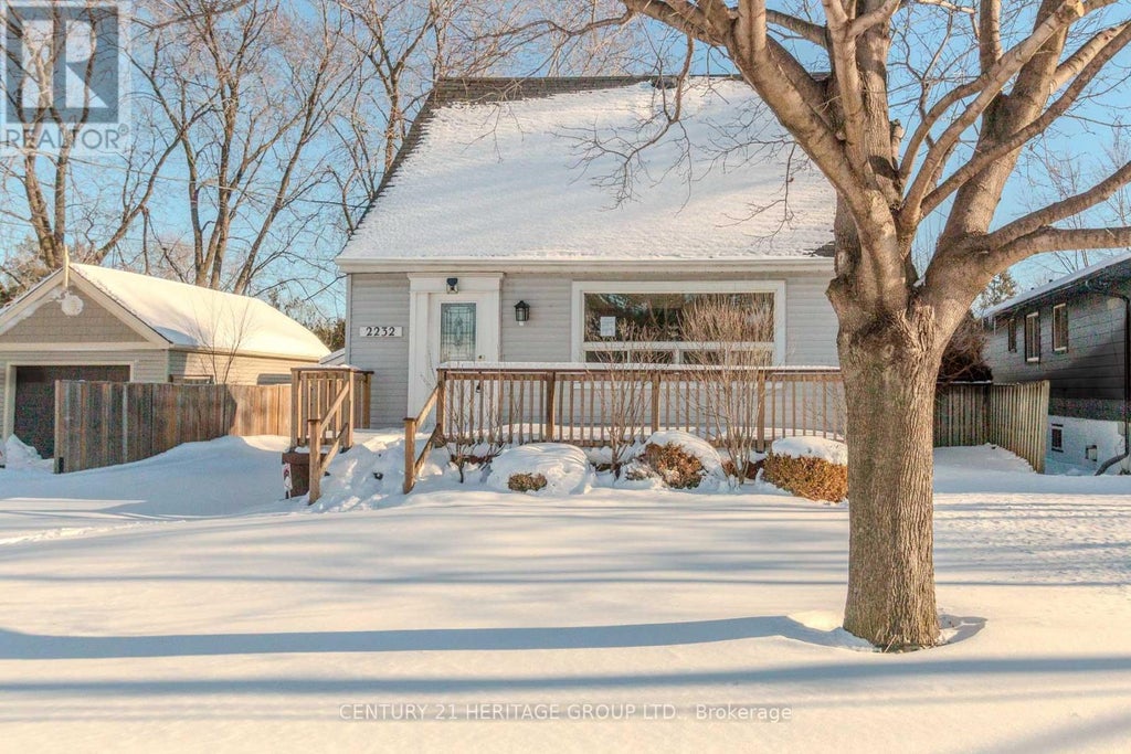 2232 Queensway Drive, Burlington (freeman)