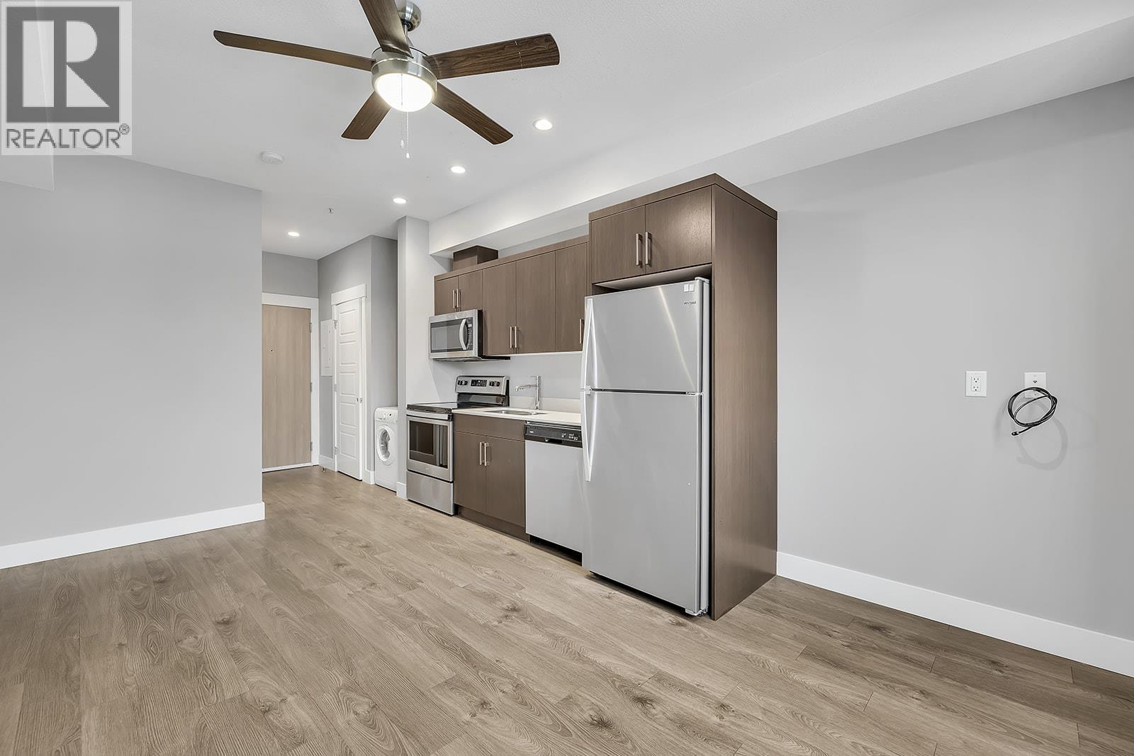 925 Leon Avenue Unit# 302. Kelowna, British Columbia