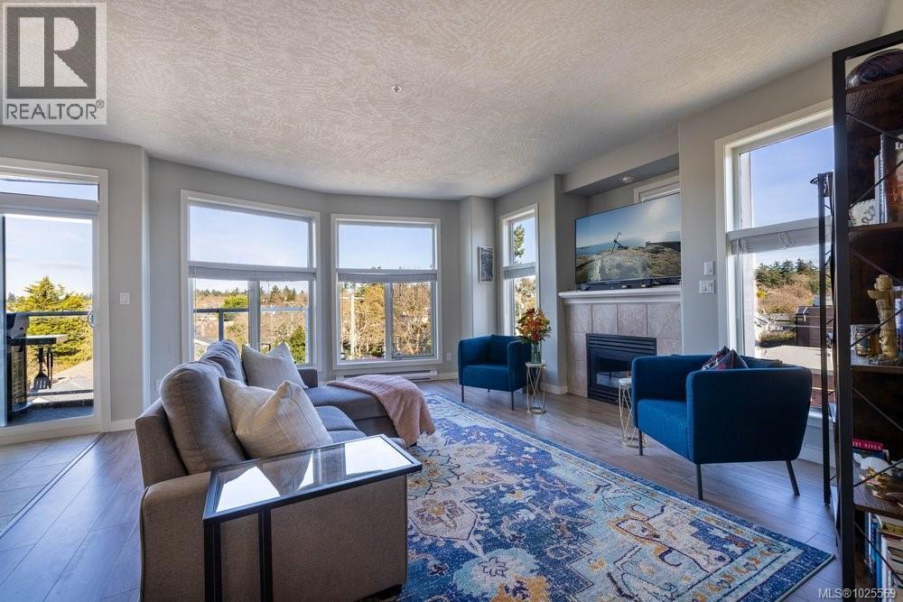 403 1258 Esquimalt Road, Esquimalt