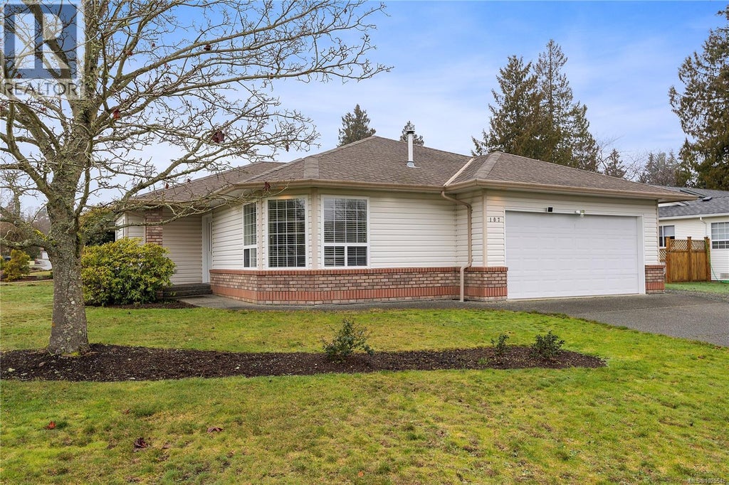 107 Acacia Street S, Parksville