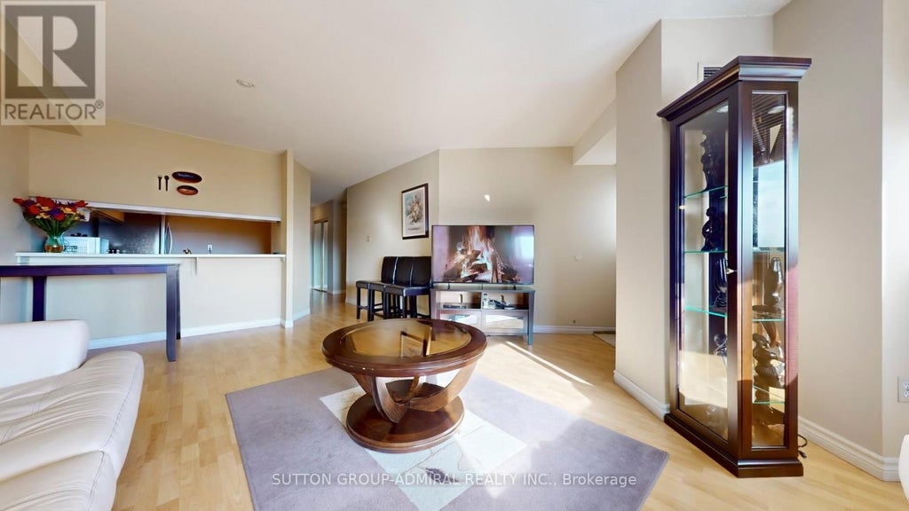 801 - 234 Albion Road, Toronto (elms-Old Rexdale)