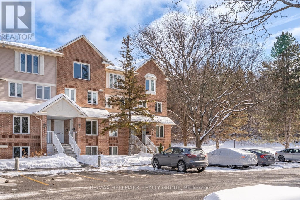 B - 6746 Jeanne Darc Boulevard N, Ottawa