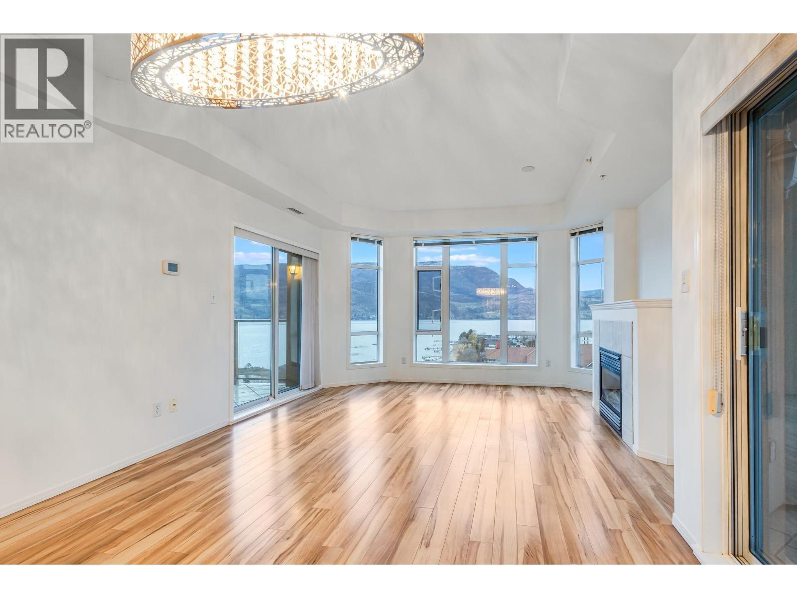 1128 Sunset Drive Unit# 1305. Kelowna, British Columbia