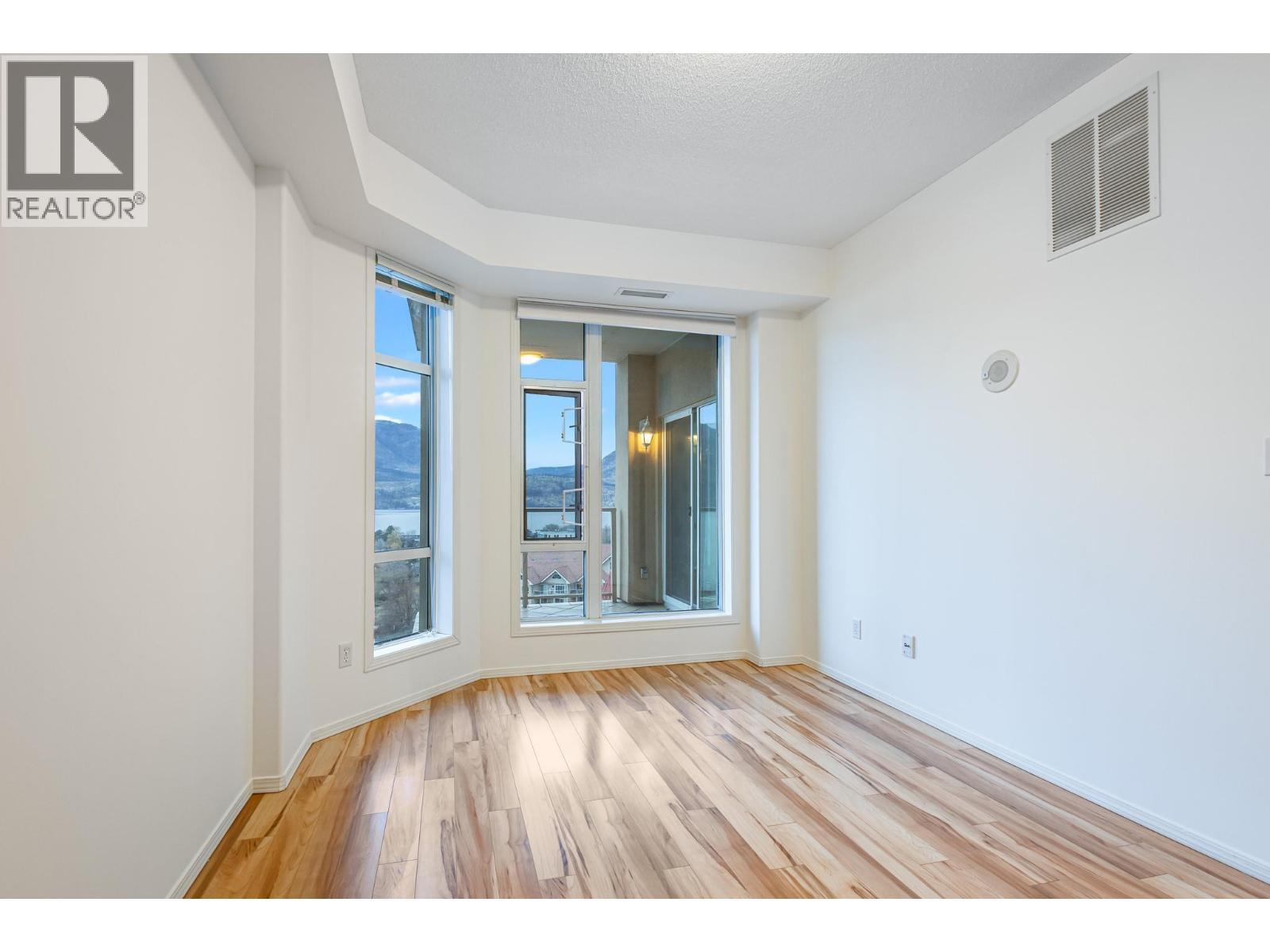 1128 Sunset Drive Unit# 1305. Kelowna, British Columbia