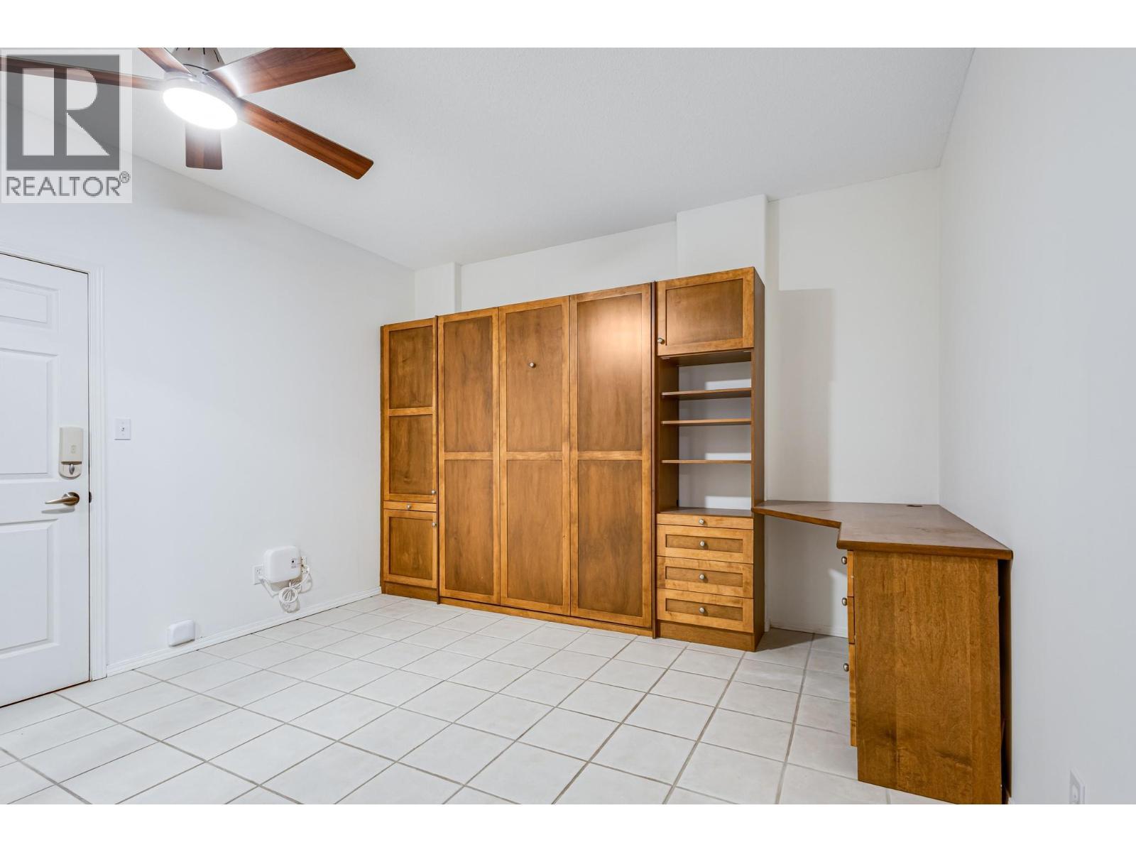 1128 Sunset Drive Unit# 1305. Kelowna, British Columbia