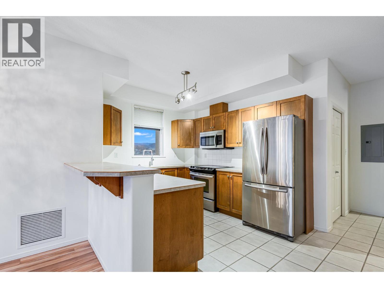 1128 Sunset Drive Unit# 1305. Kelowna, British Columbia