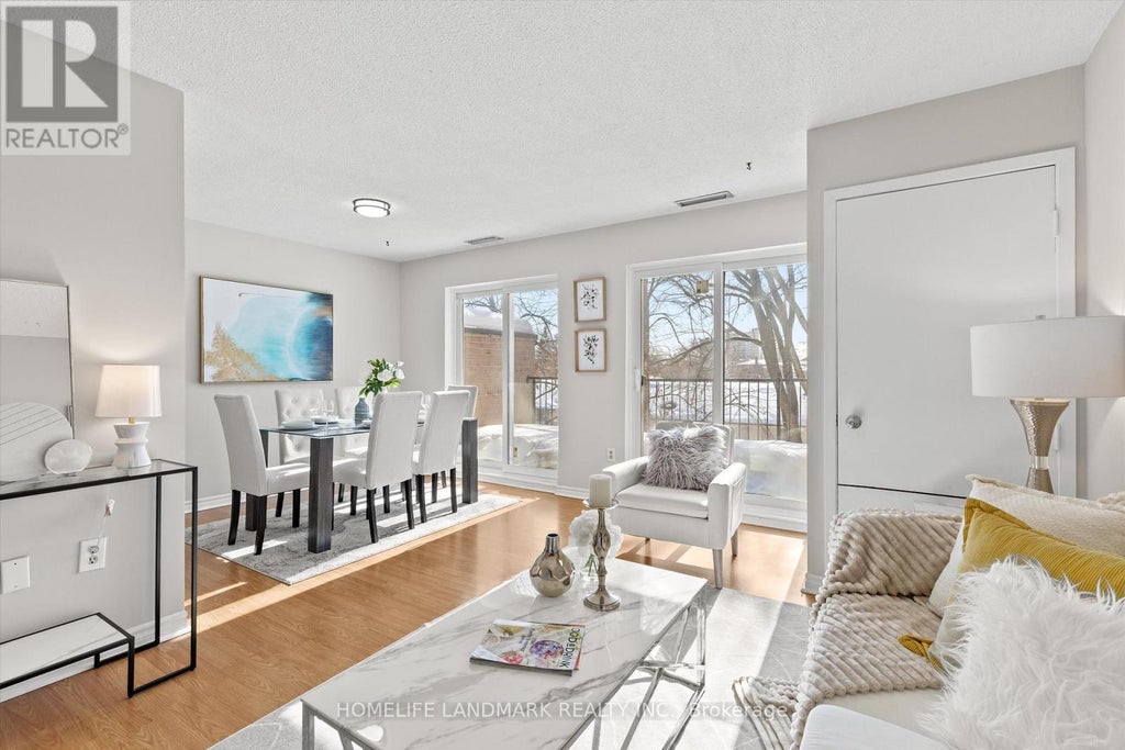 290 - 165 Cherokee Boulevard, Toronto (pleasant View)