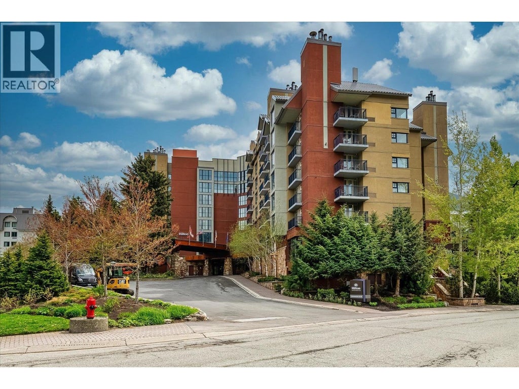 709/711 4050 Whistler Way, Whistler