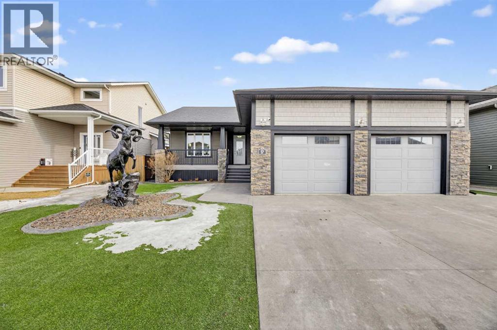 17 Viceroy Crescent, Olds