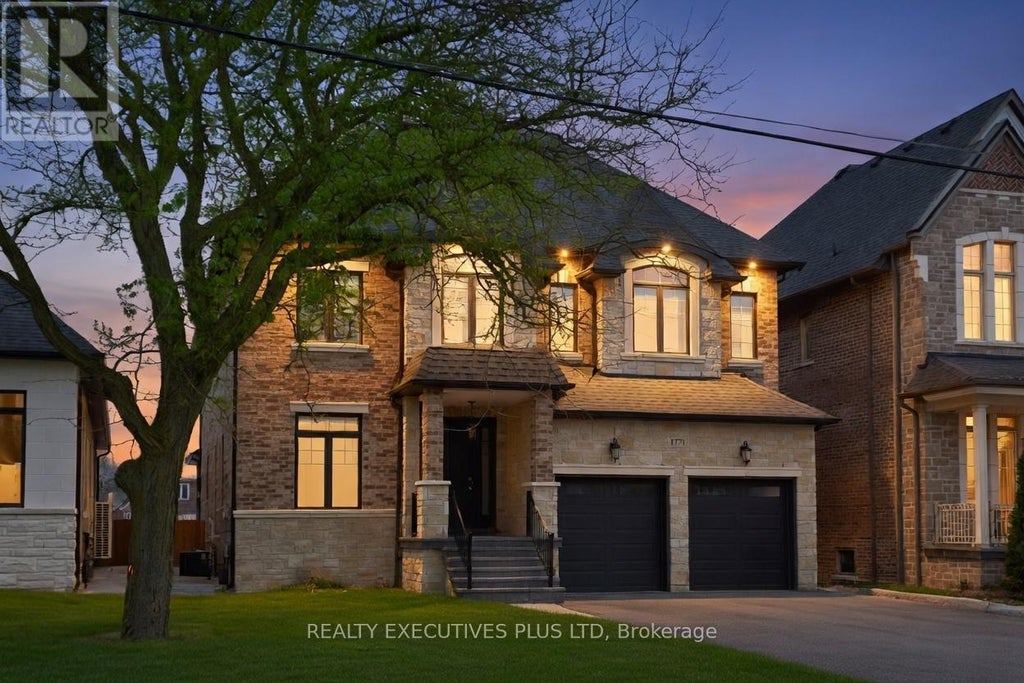 1771 Woodview Avenue, Pickering (highbush)