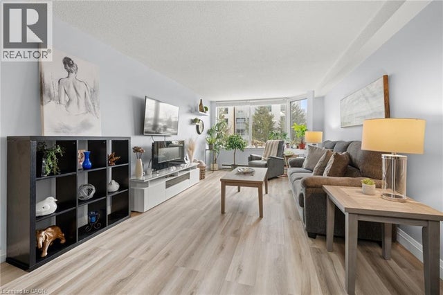 35 Green Valley Drive Unit# 204, Kitchener