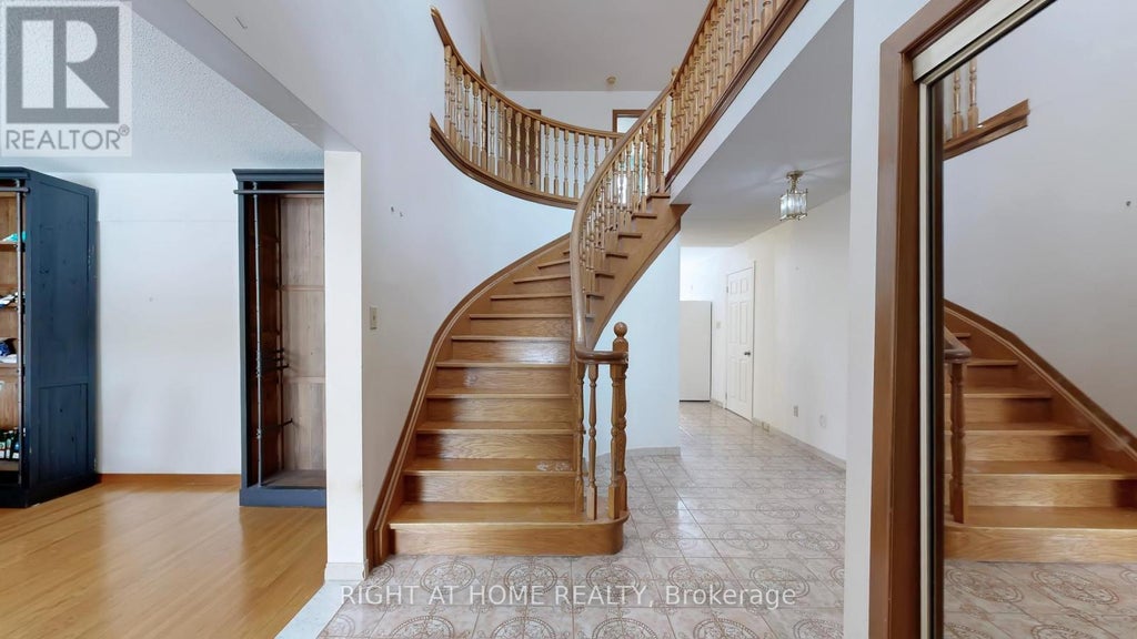 94 Madawaska Avenue, Toronto (newtonbrook East)