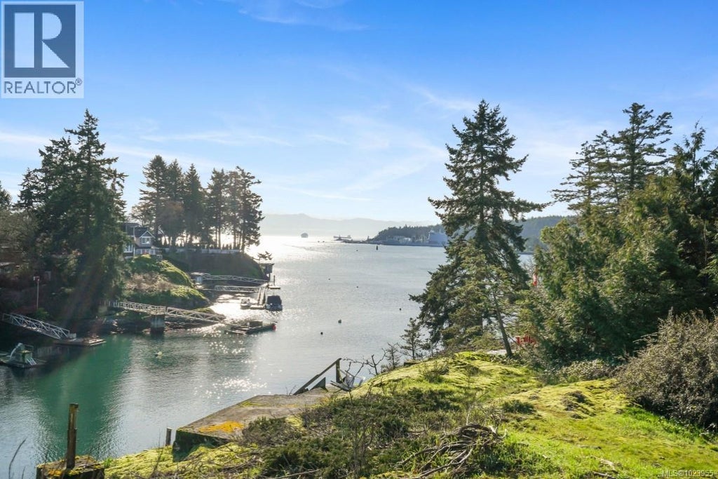 304 Bessborough Avenue, View Royal