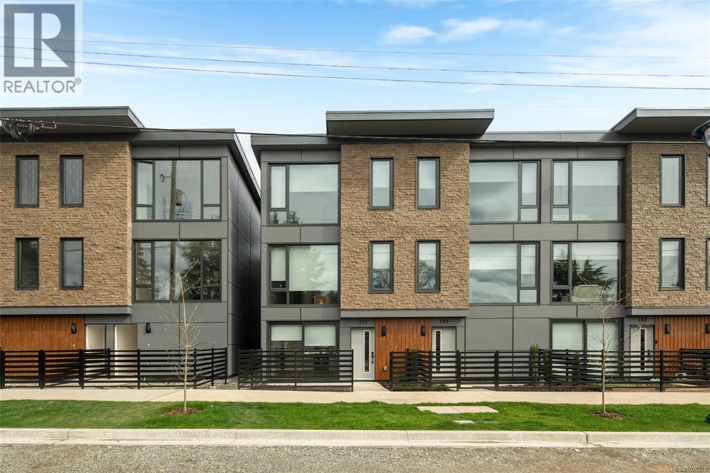 124 916 Orono Avenue, Langford