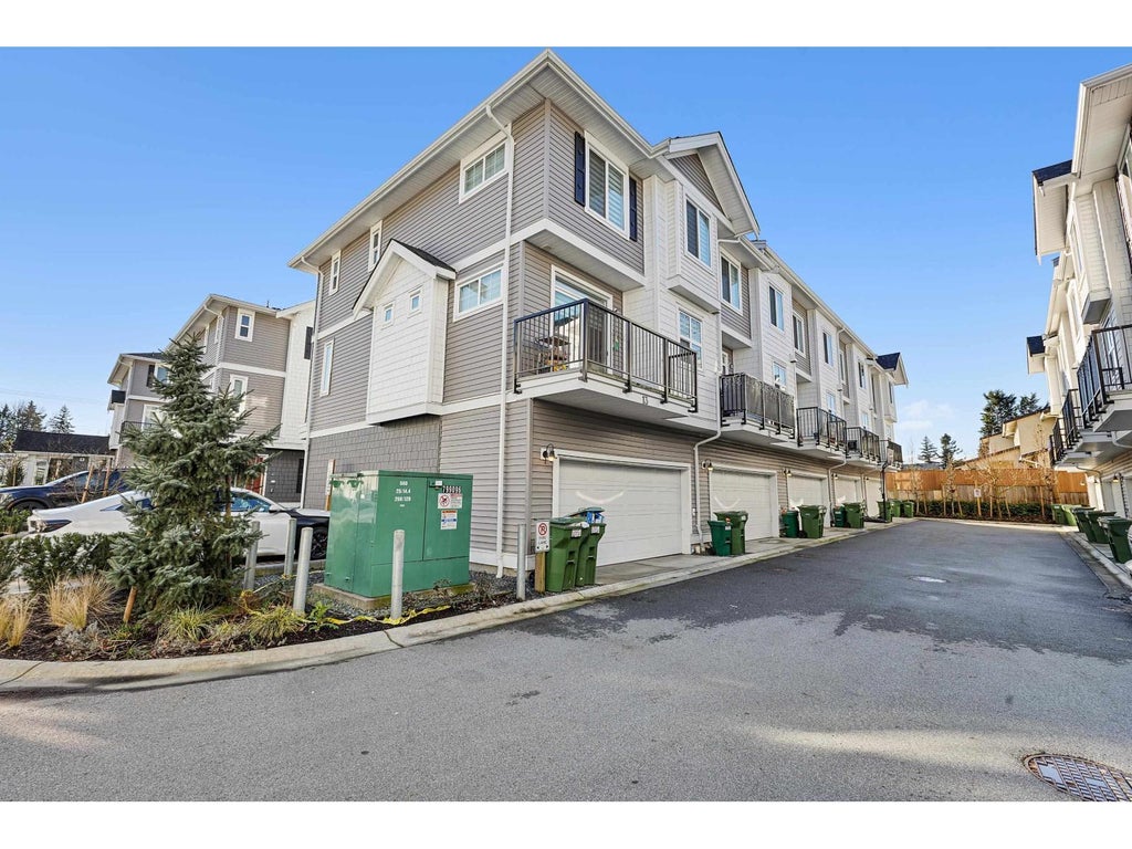 13 2033 Mckenzie Road, Abbotsford