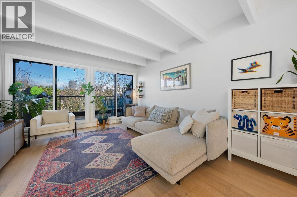 2 1214 W 7th Avenue, Vancouver