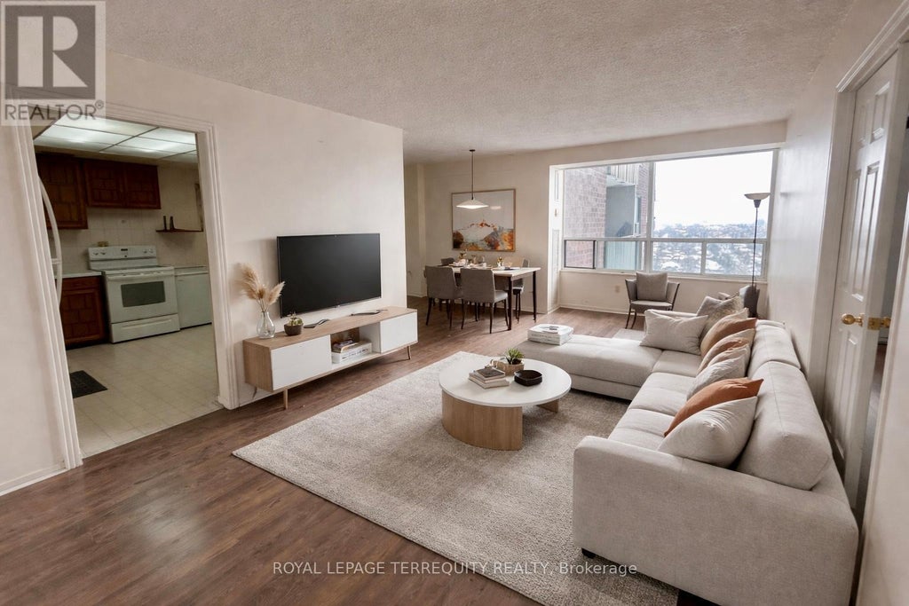 2004 - 10 Muirhead Road, Toronto (pleasant View)