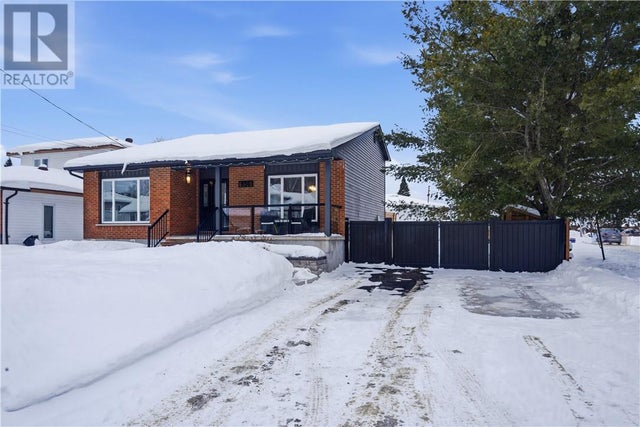 936 Jeanne D'arc Street, Hanmer