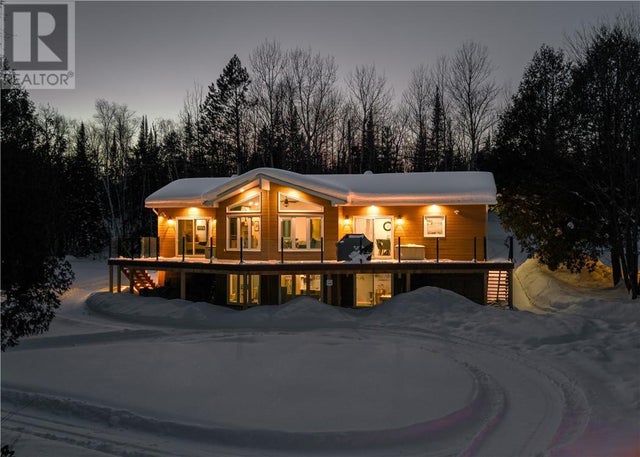 2364 Frenchman Lake Road, Hanmer