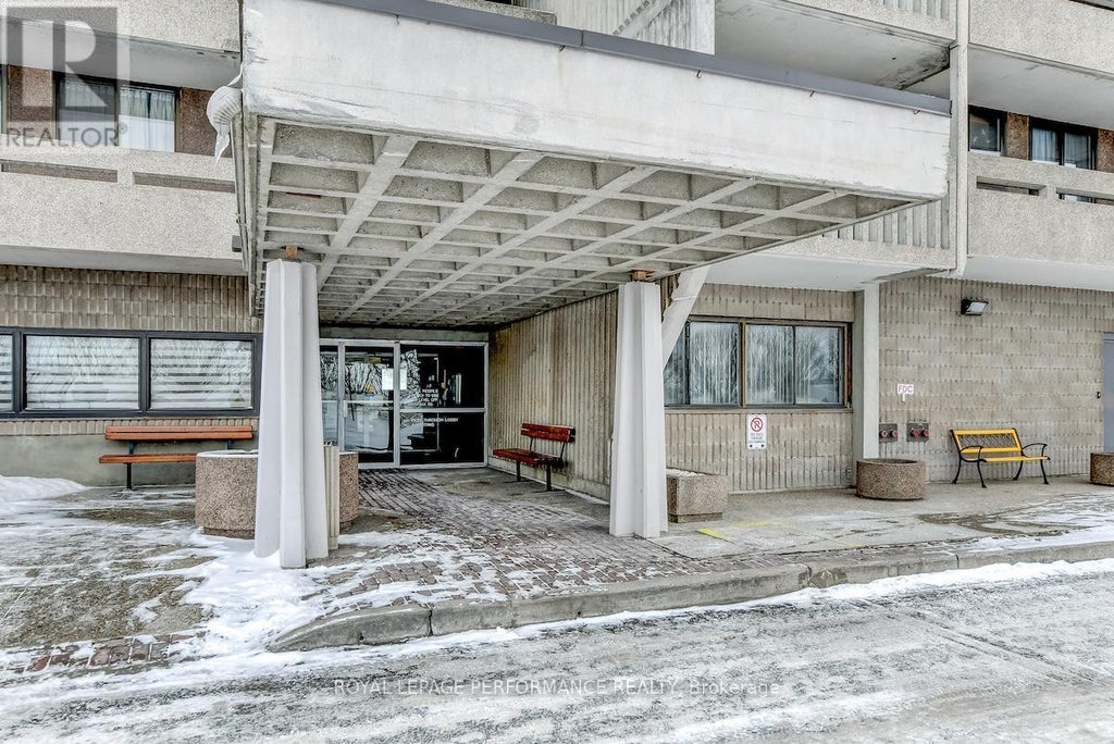 404 - 415 Greenview Avenue, Ottawa