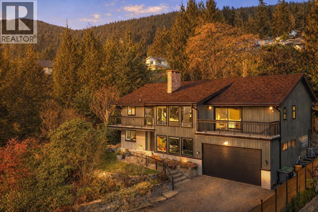 284 Montroyal Boulevard, North Vancouver