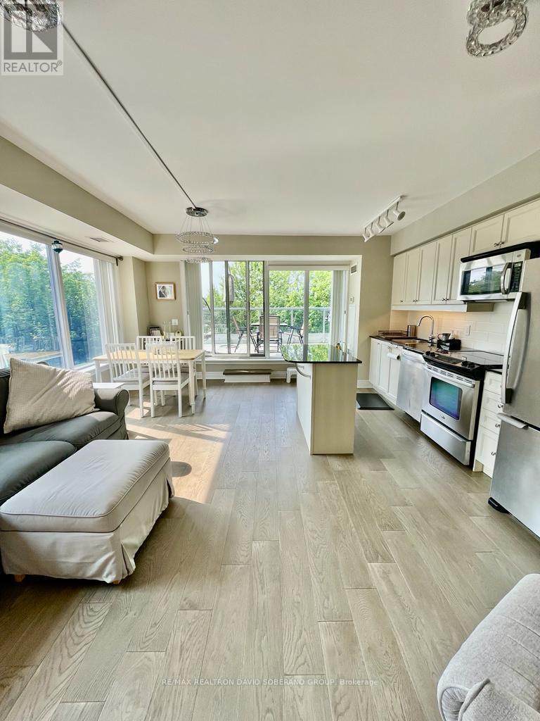 315 - 701 Sheppard Avenue W, Toronto (clanton Park)