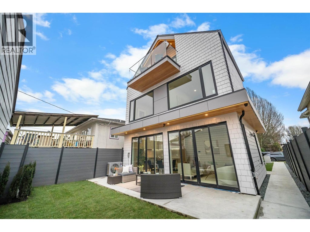 2 5023 Ross Street, Vancouver