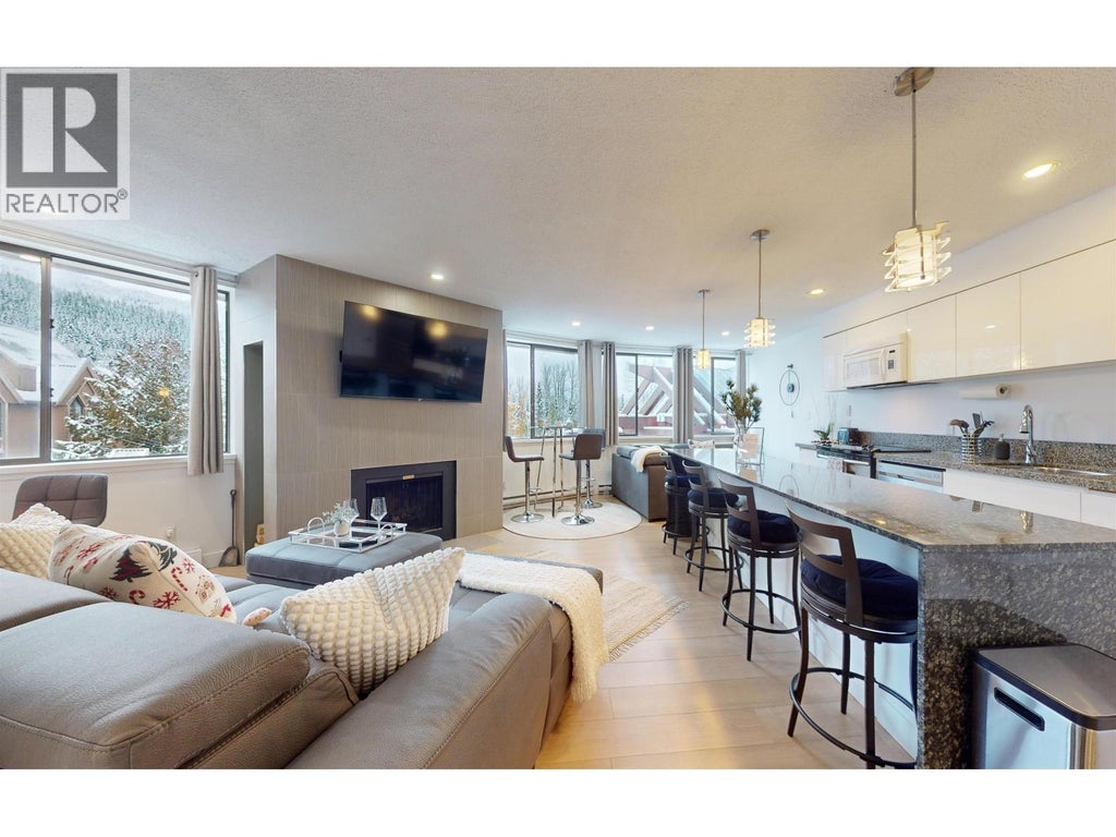 301 4111 Golfers Approach, Whistler