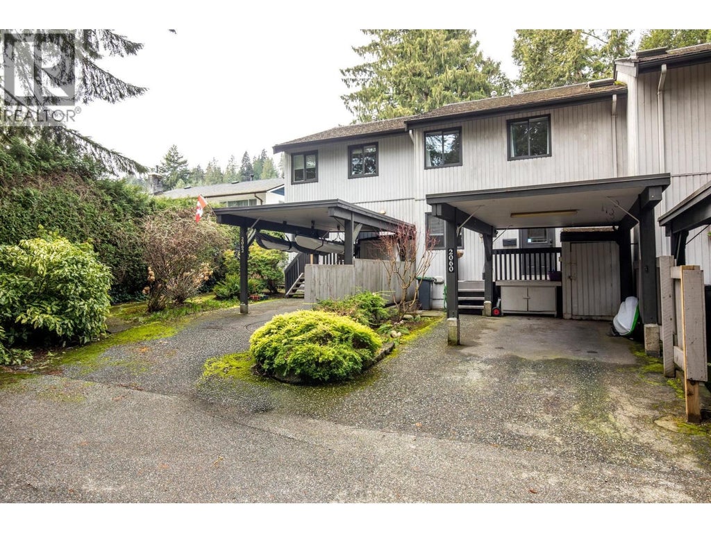 2060 Deep Cove Crescent, North Vancouver