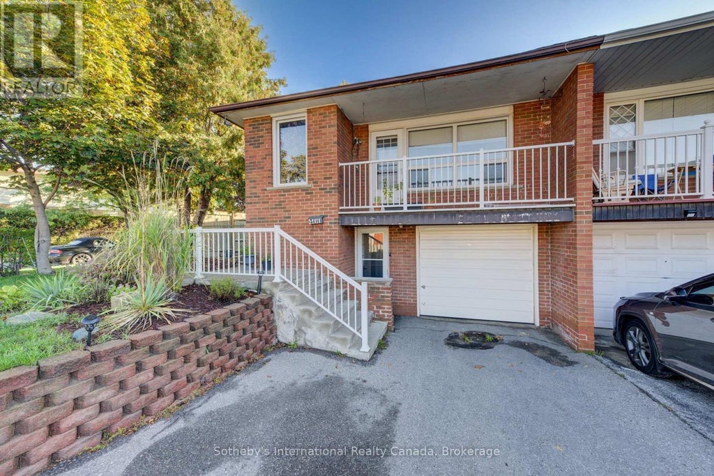 400 Cherokee Boulevard, Toronto (pleasant View)