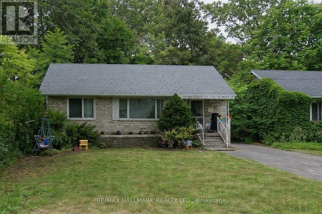 22 Grandview Avenue, Markham (grandview)