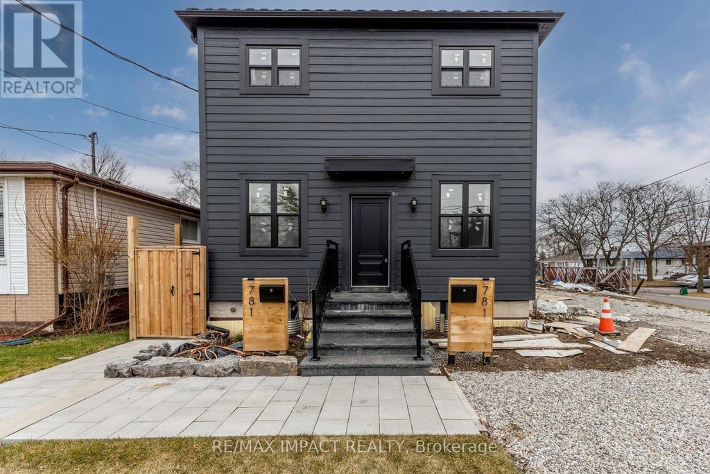 781 Oliva Street, Pickering (west Shore)