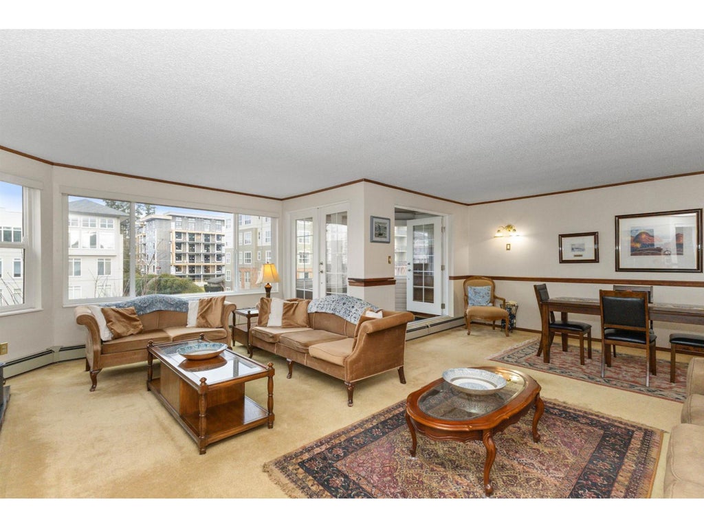 302 32098 George Ferguson Way, Abbotsford