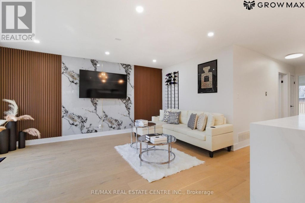 1328 Bunnell Drive, Burlington (mountainside)