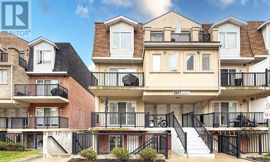 2073 - 3047 Finch Avenue W, Toronto (humbermede)