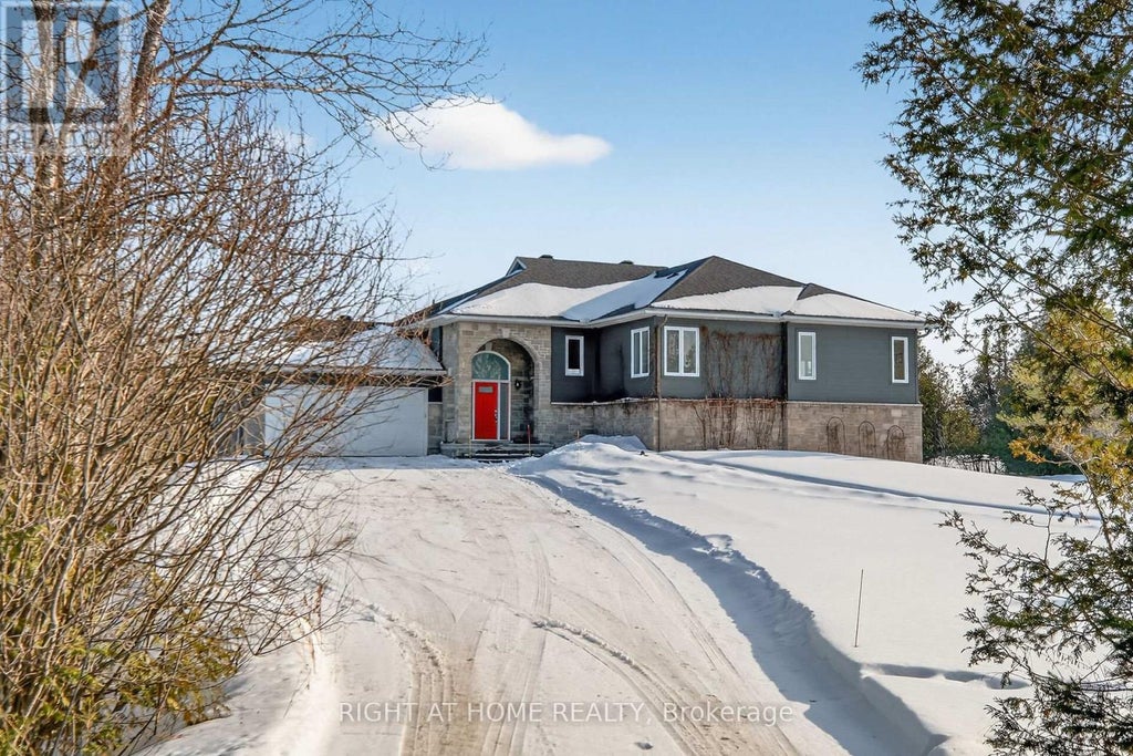 1641 Bearhill Road, Ottawa