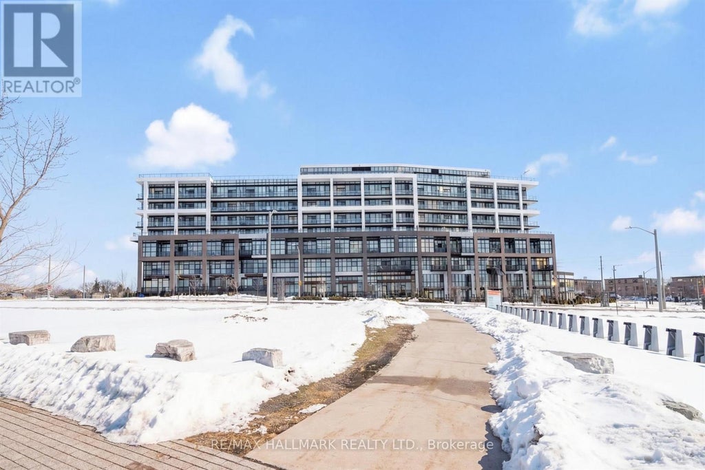 621 - 60 George Butchart Drive, Toronto (downsview-Roding-Cfb)