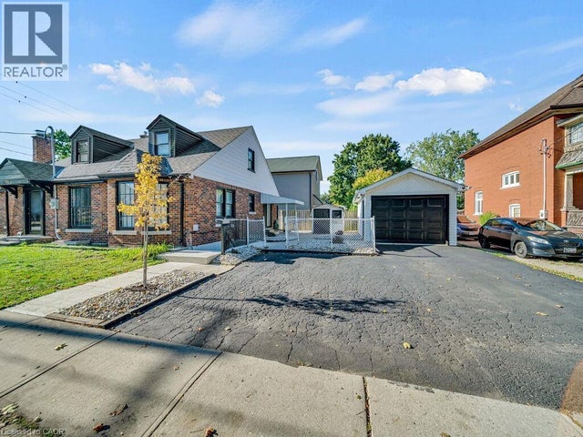 860 Vine Street, Cambridge