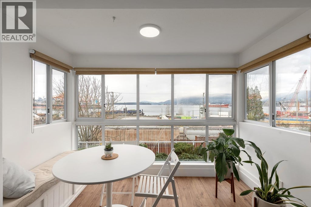 207 2211 Wall Street, Vancouver