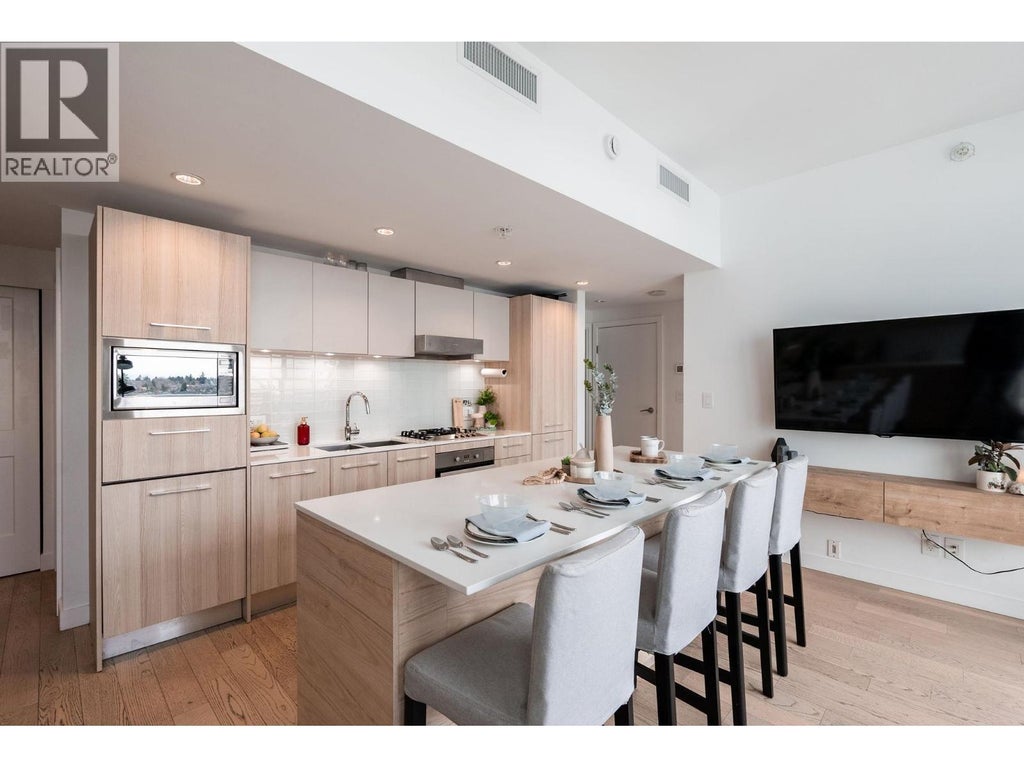 1801 4638 Gladstone Street, Vancouver