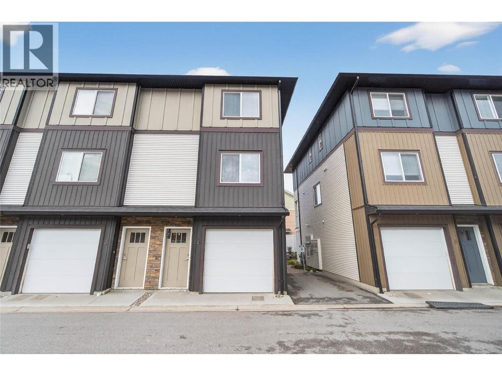 2081 11 Avenue Ne Unit# 4, Salmon Arm
