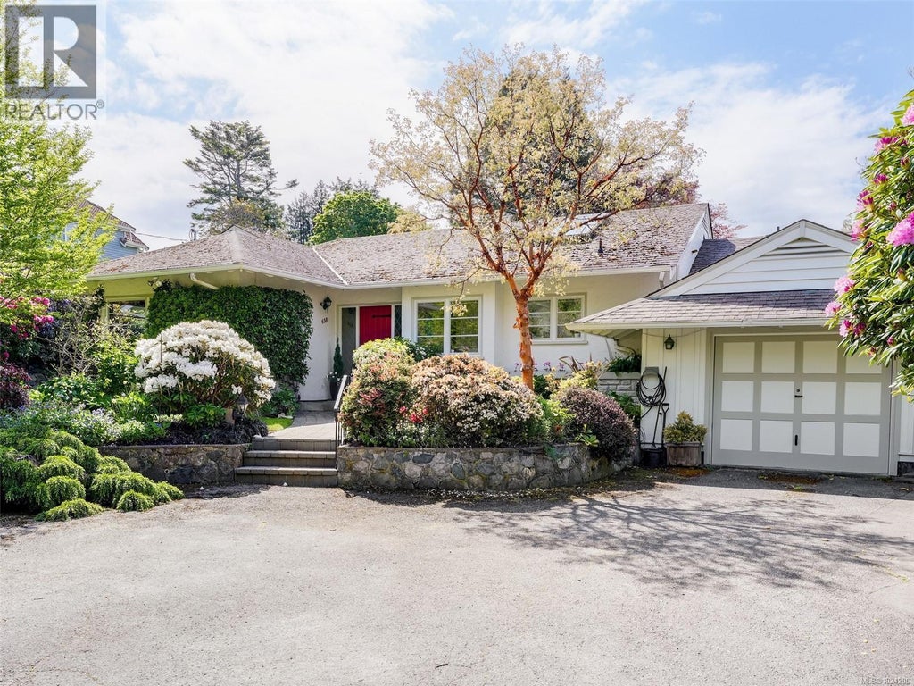 658 Byng Street, Oak Bay