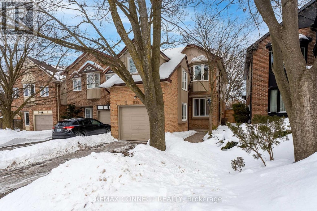 959 Redbird Crescent, Pickering (liverpool)