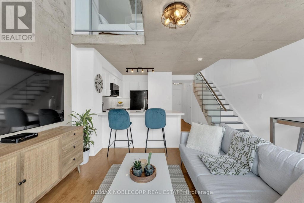 323 - 954 King Street W, Toronto (niagara)