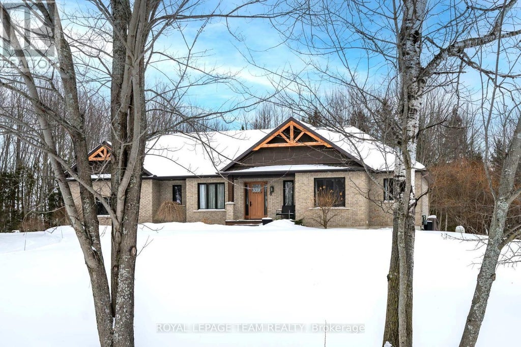 524 Osmond Daley Drive, Ottawa